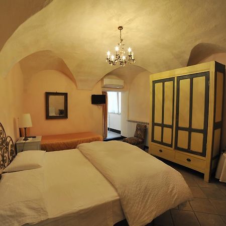 Erasmo Rooms&Breakfast Finale Ligure Exterior foto
